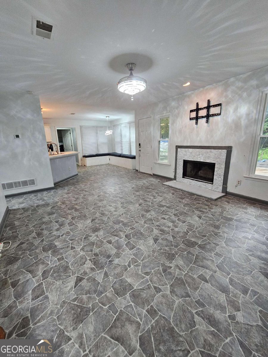 539 Riverbirch Trace Stone Mountain - 18