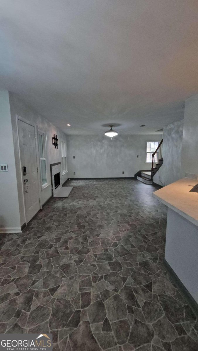 539 Riverbirch Trace Stone Mountain - 5