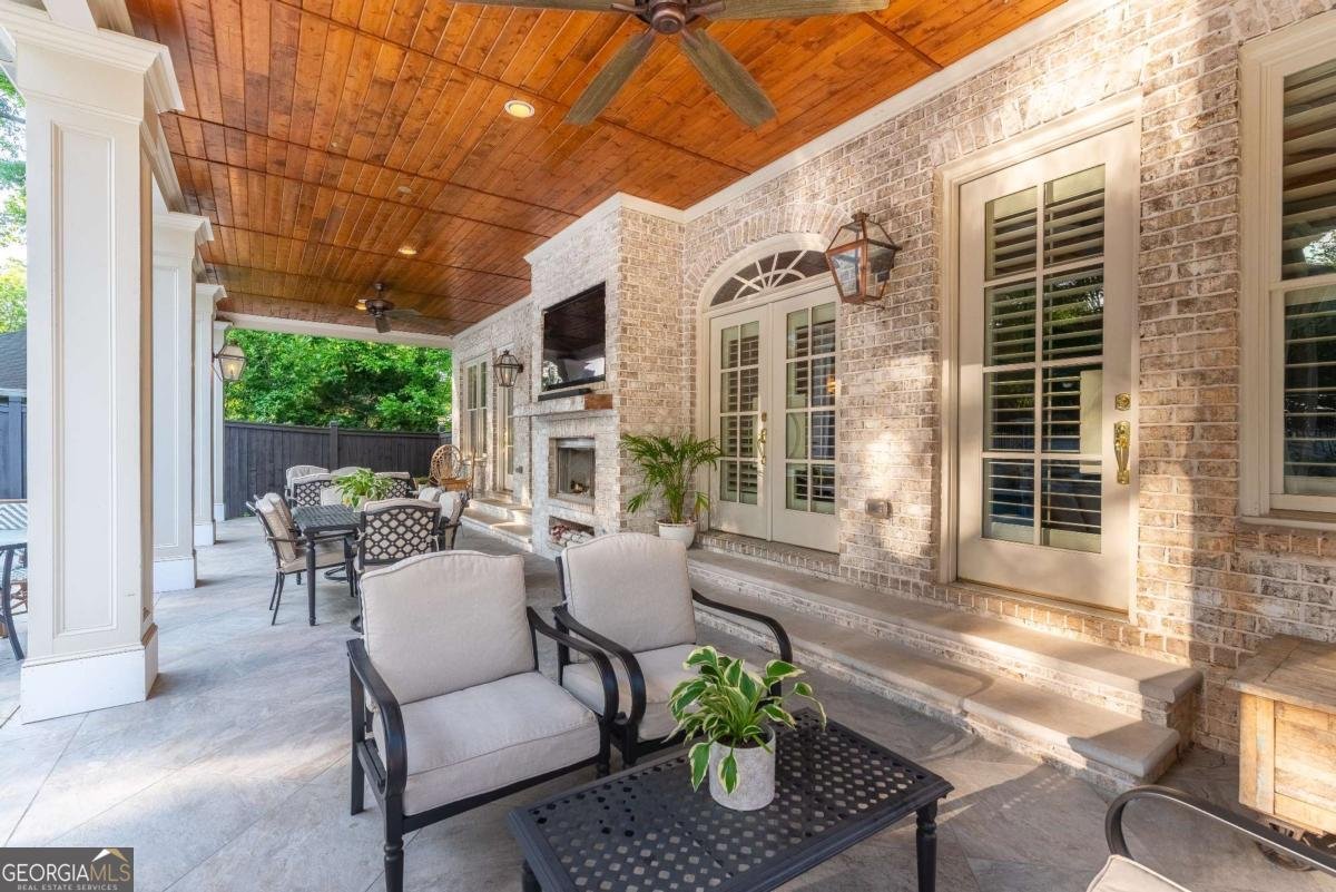 790 Lakeview Avenue Atlanta - 12