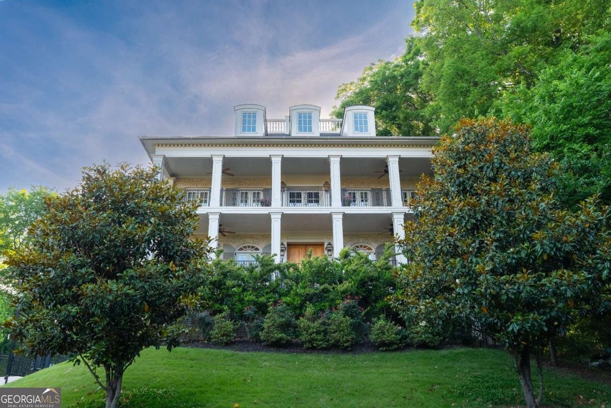 790 Lakeview Avenue Atlanta - 2
