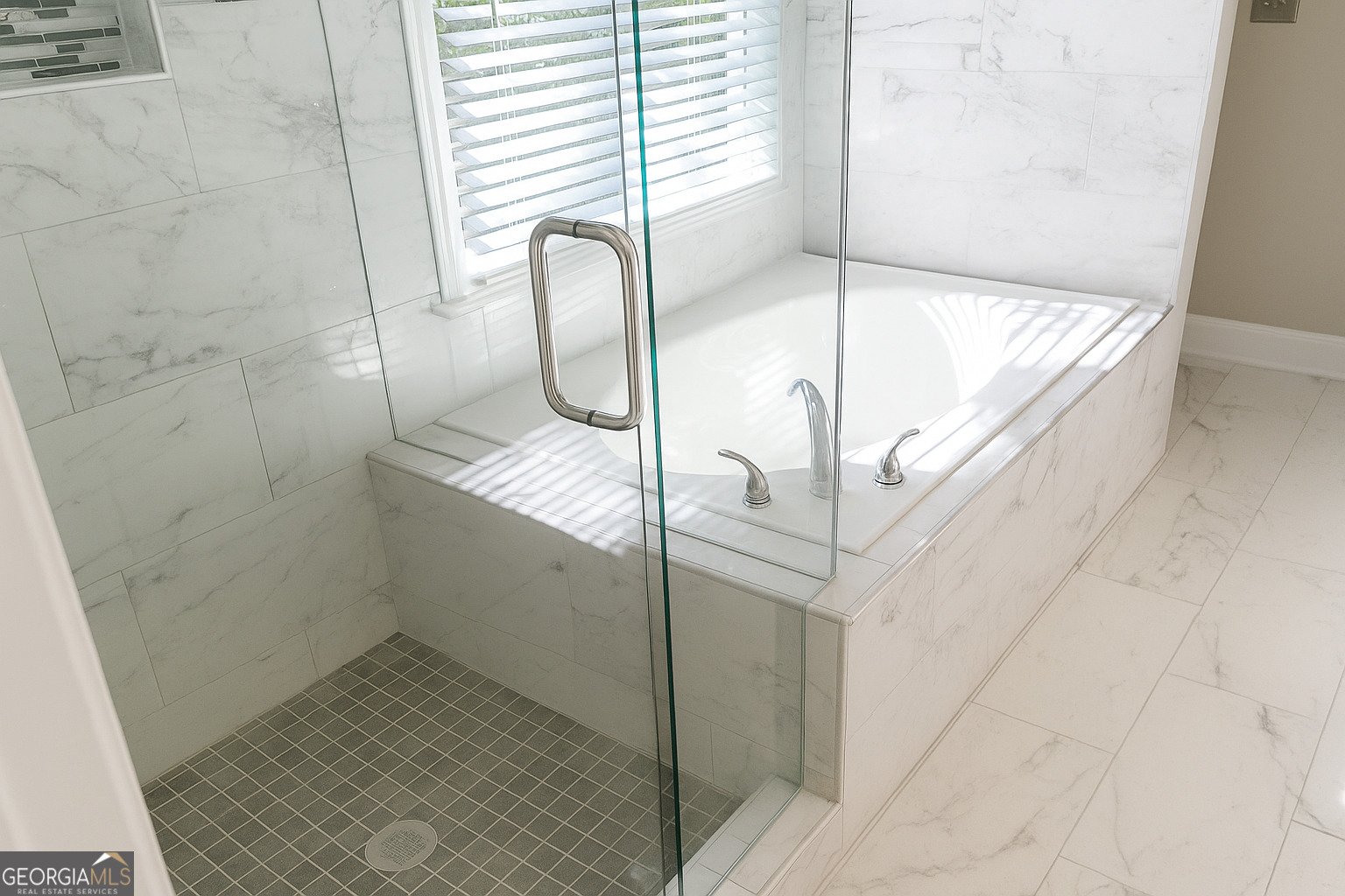 1045 Mayfield Manor Drive Alpharetta - 33