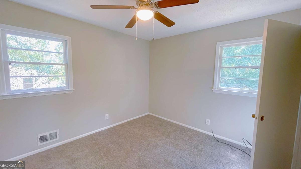 122 Barnesville Road Griffin - 12