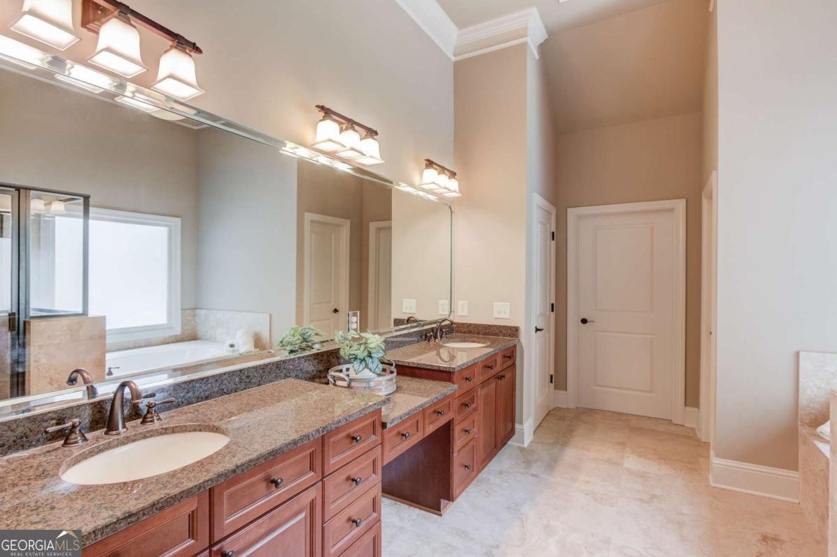10595 Highgate Manor Court Duluth - 30