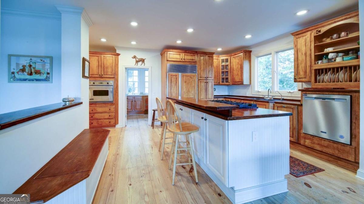 2216 Trammel Road Cumming - 1