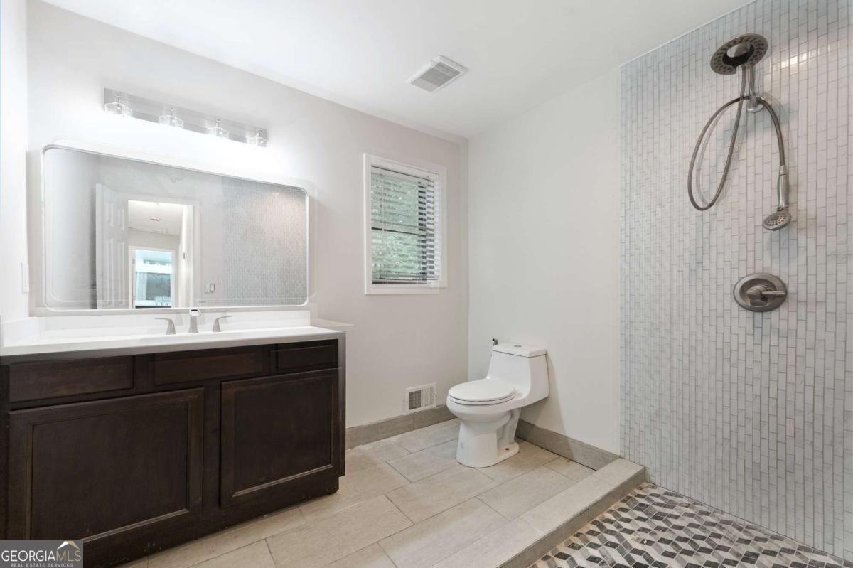6649 Valley Hill Drive Mableton - 13