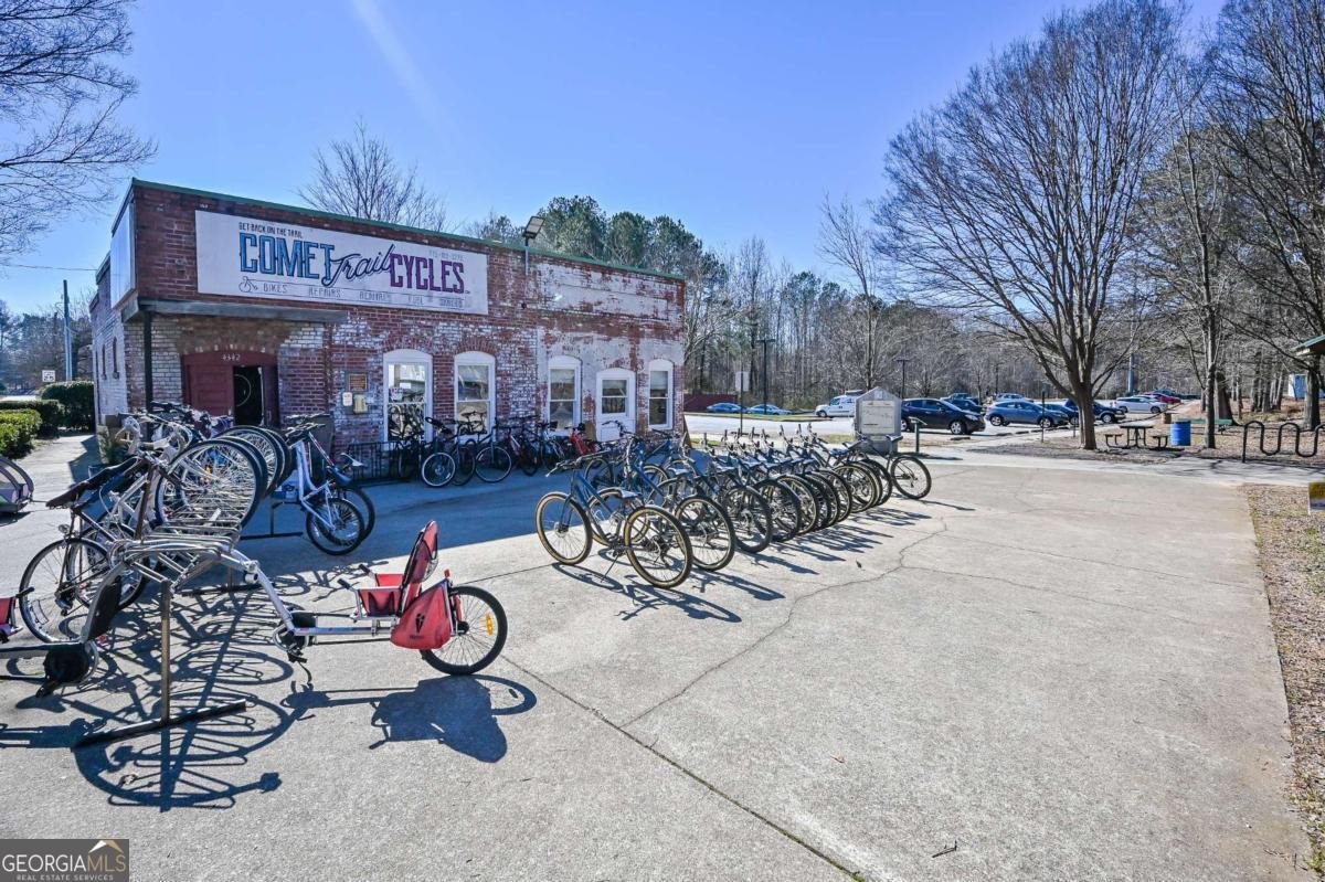 6649 Valley Hill Drive Mableton - 33