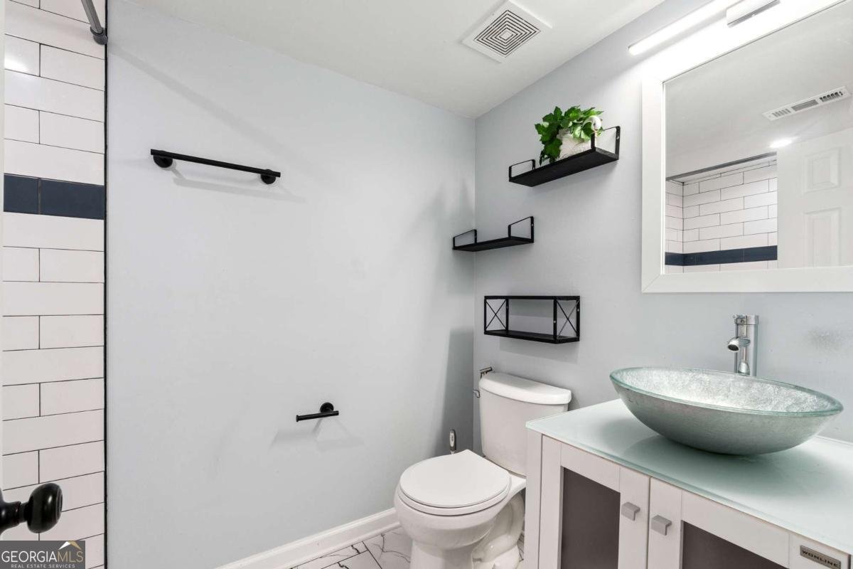 1118 Saybrook Circle Lilburn - 29