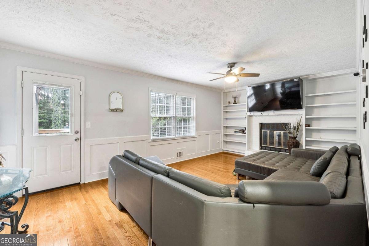 1118 Saybrook Circle Lilburn - 4