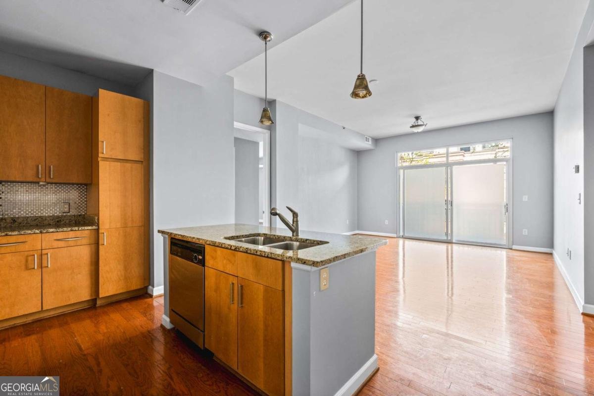 711 Cosmopolitan Drive Atlanta - 10