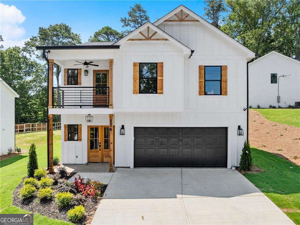 176 Llewellyn Street Clarkesville - main photo