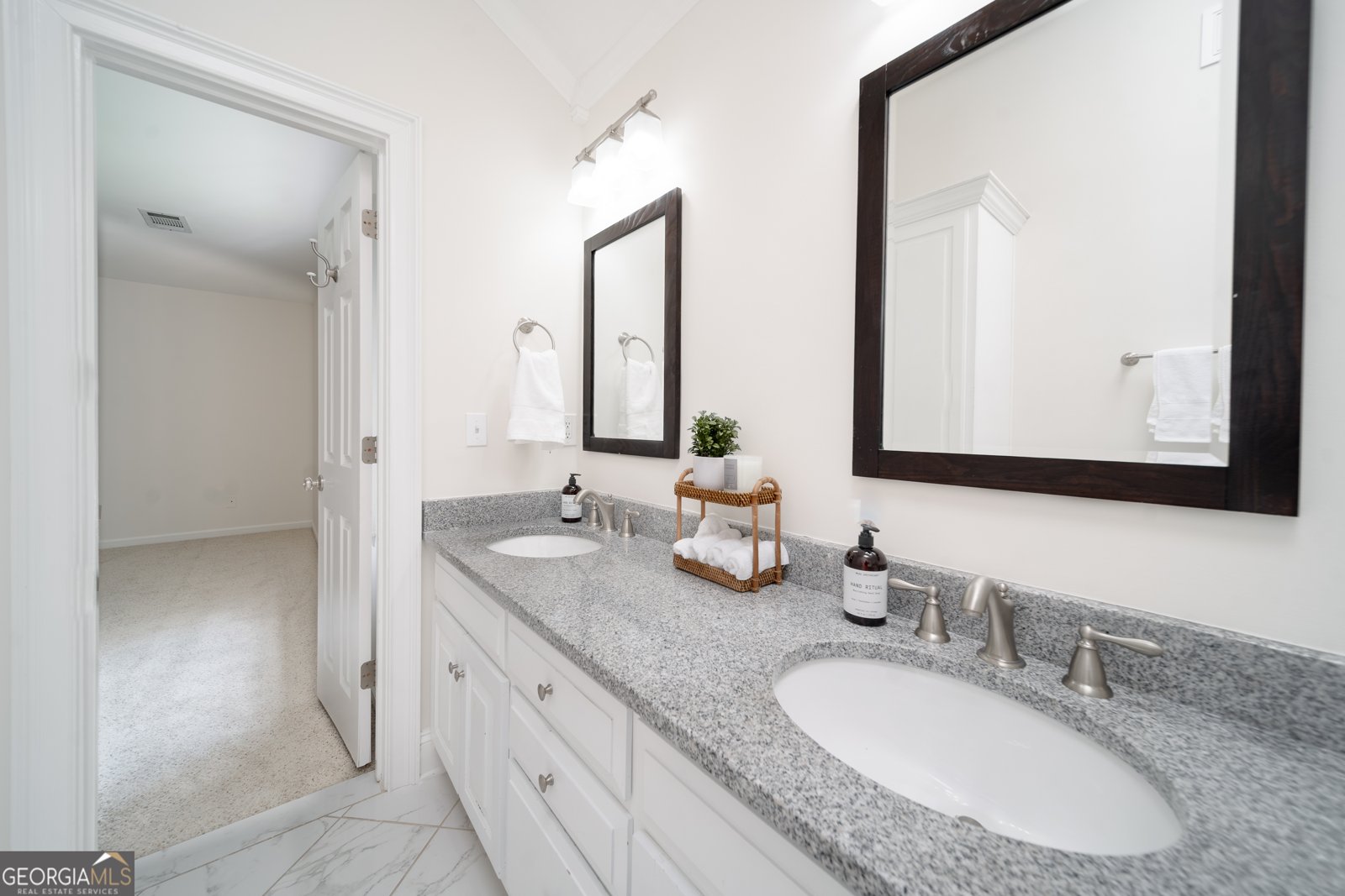 2835 Shurburne Drive Alpharetta - 25