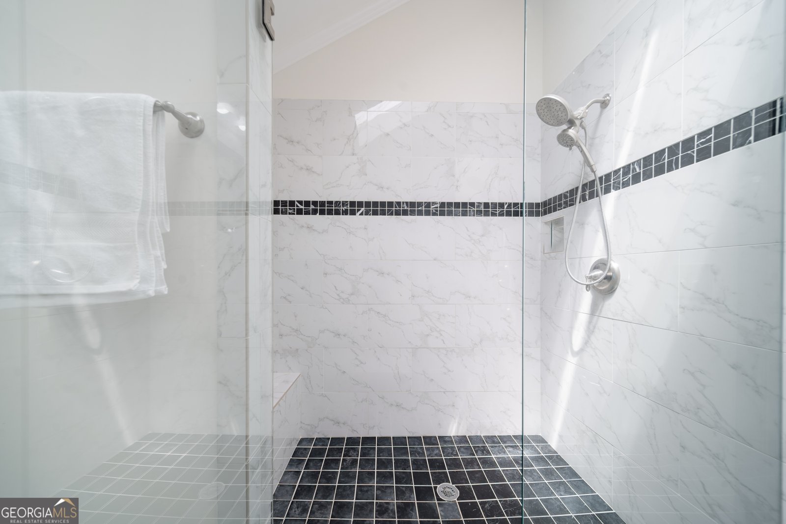 2835 Shurburne Drive Alpharetta - 27