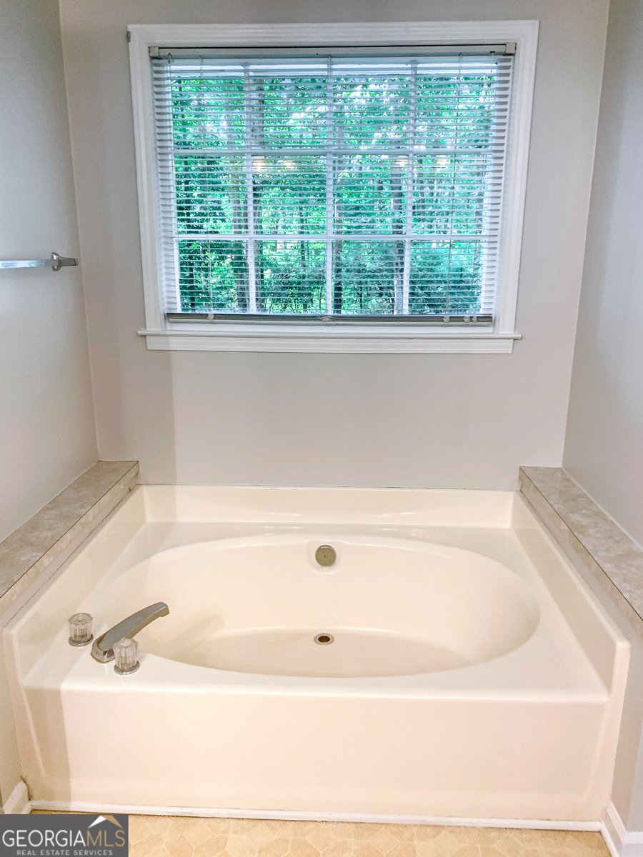 2210 GRAYFIELD Drive Grayson - 11