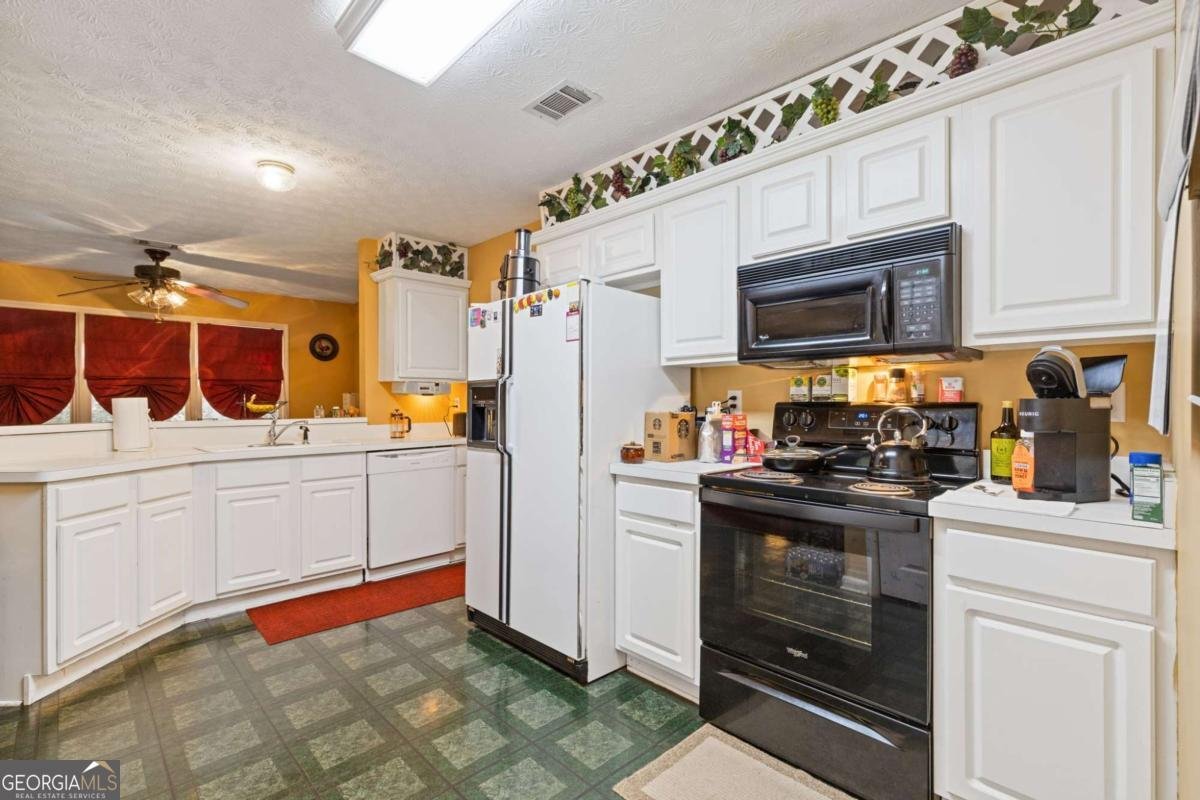 8345 Shadow Creek Drive Bethlehem - 6