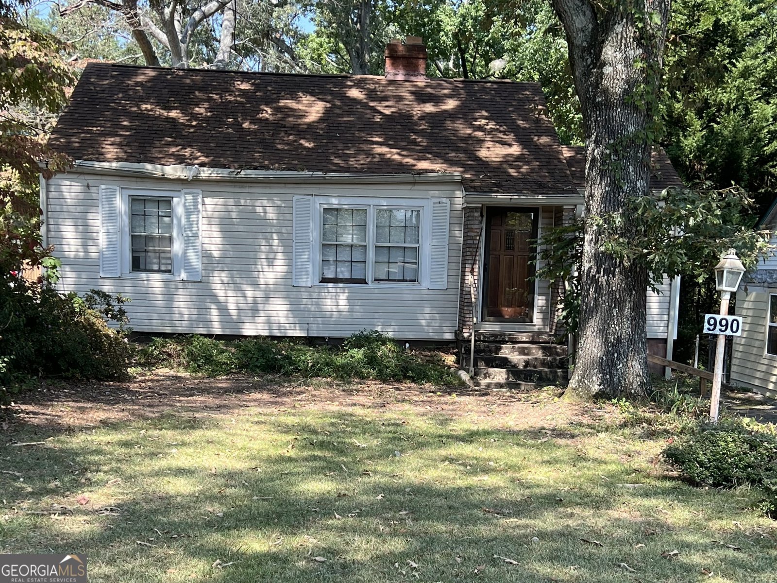 990 Finley Drive Forest Park - 1