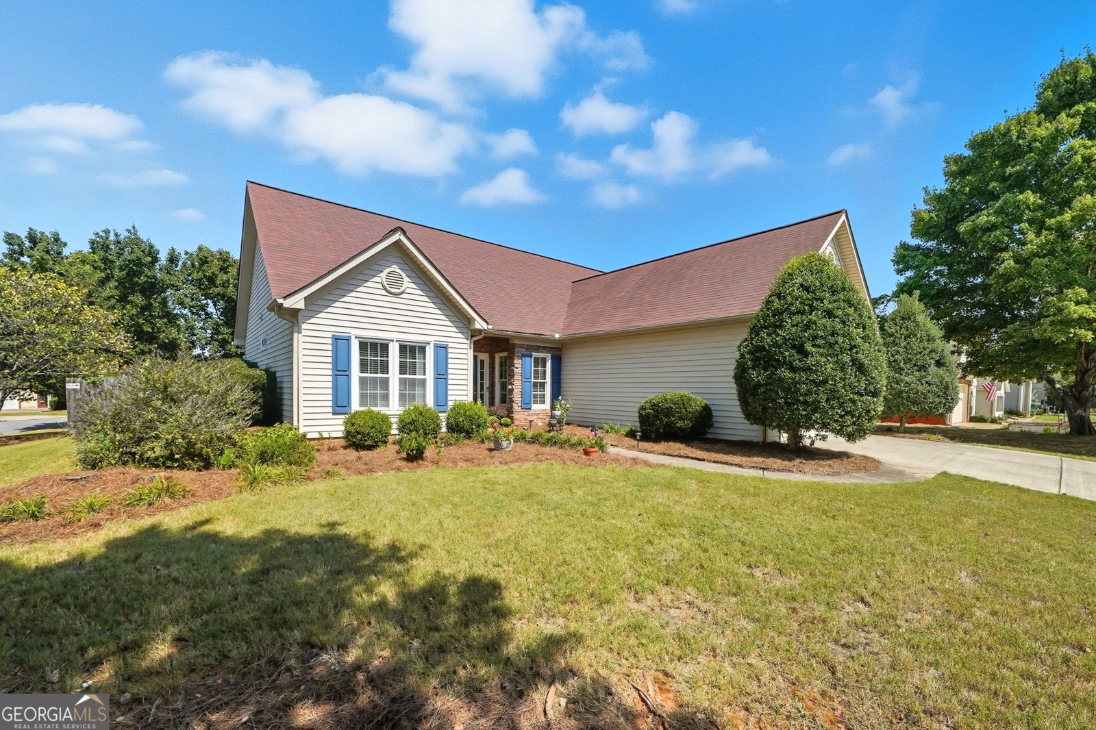 5090 Newpark Drive Acworth - 2