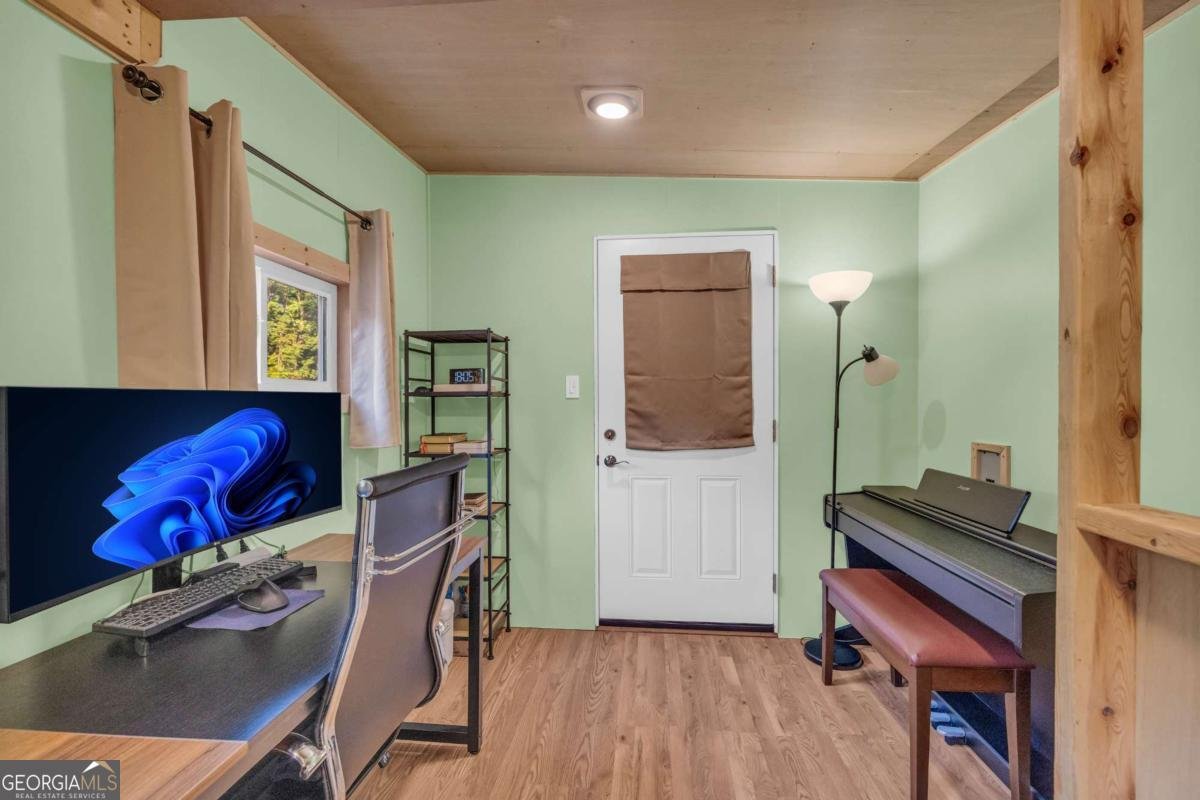635 White Oak Trail Murrayville - 39