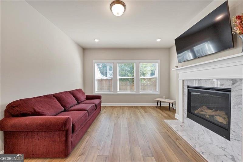703 STATELY Drive Woodstock - 10