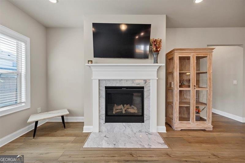 703 STATELY Drive Woodstock - 11