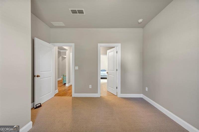 703 STATELY Drive Woodstock - 20