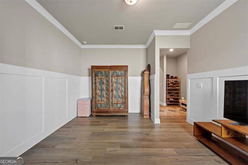 703 STATELY Drive Woodstock - 23
