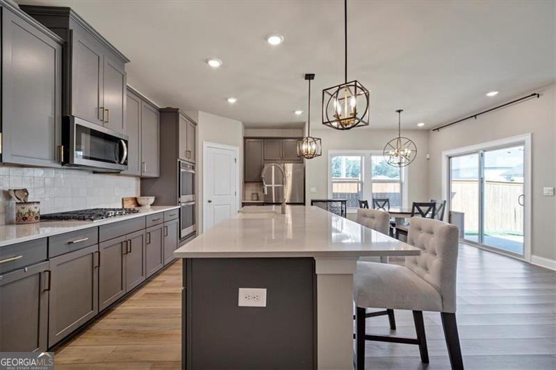 703 STATELY Drive Woodstock - 4