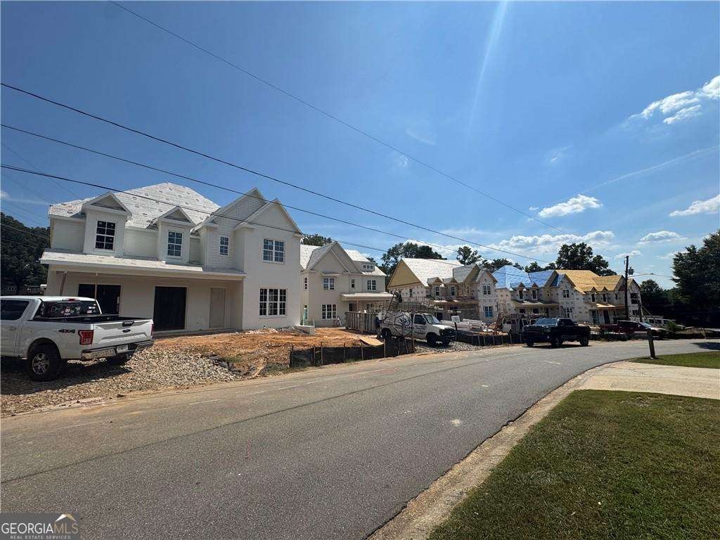 212 Suwanee Avenue Suwanee - 14