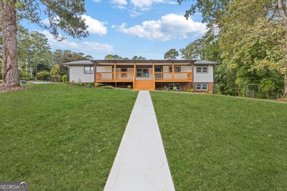 551 Briggs Circle Lilburn - 1