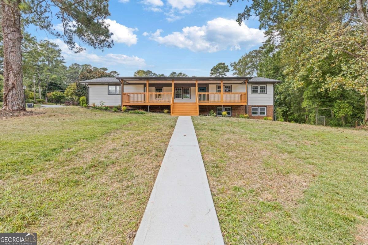 551 Briggs Circle Lilburn - 2