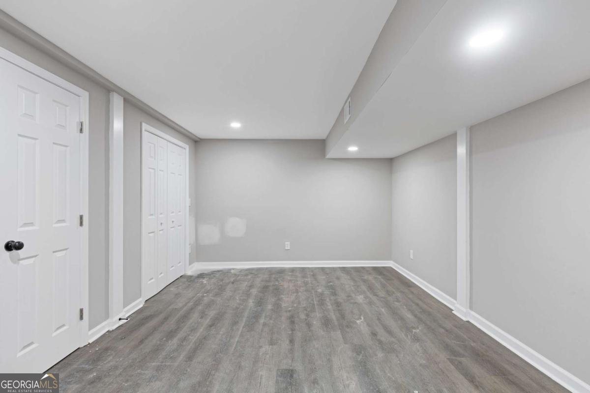 551 Briggs Circle Lilburn - 25