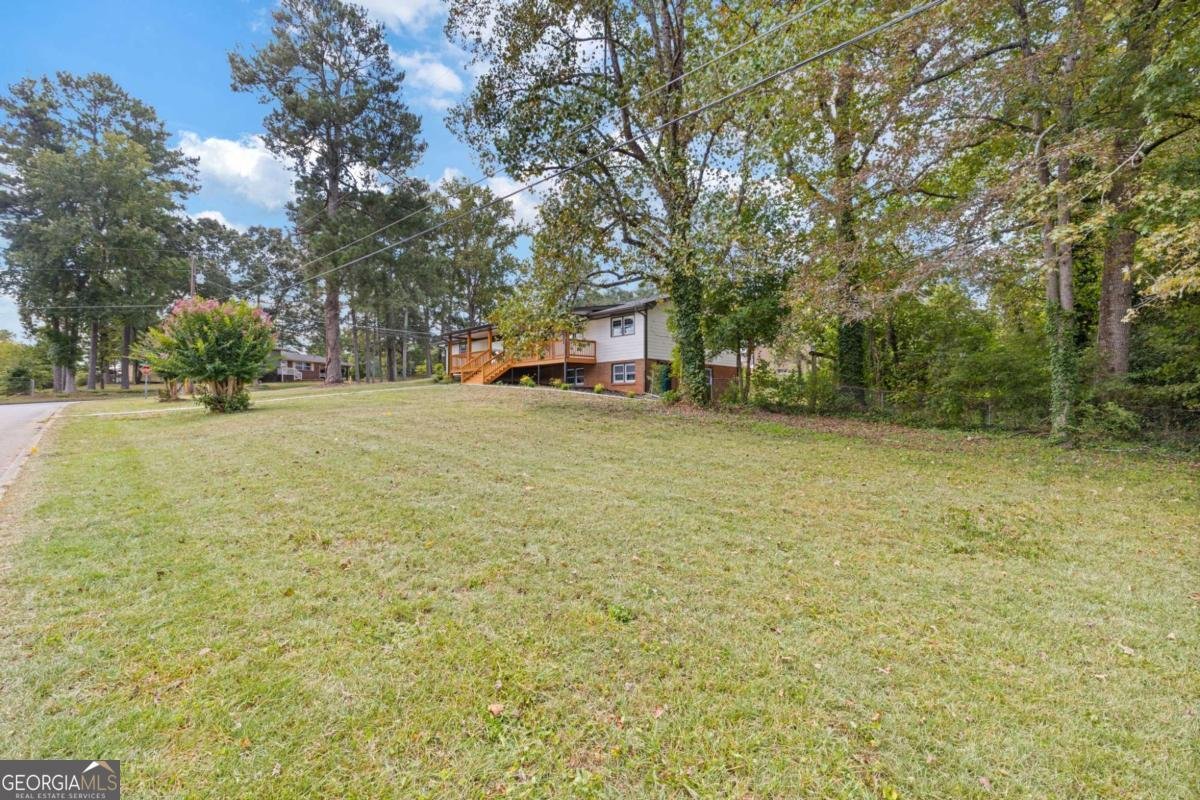551 Briggs Circle Lilburn - 3