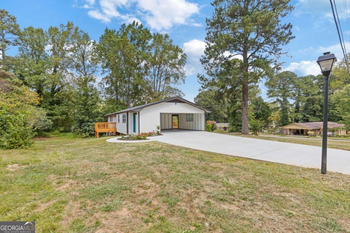 551 Briggs Circle Lilburn - 33