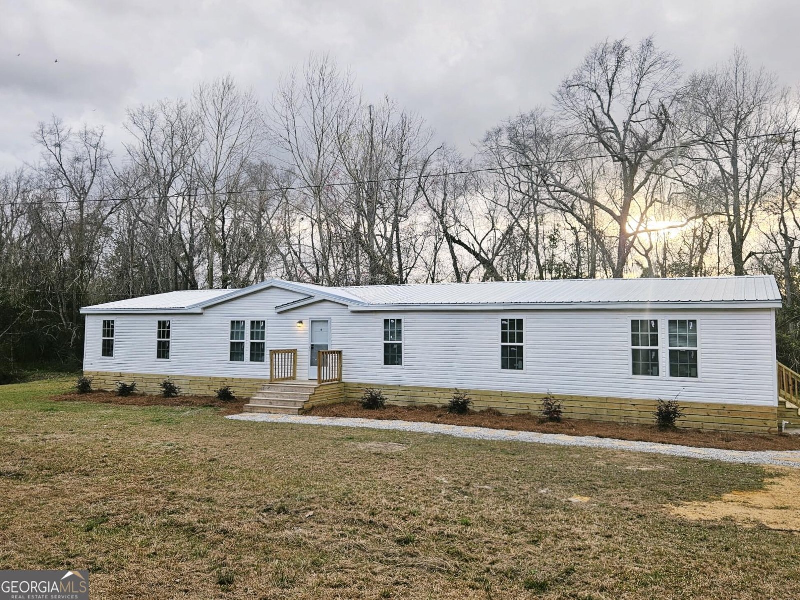 525 Horsefly Road Portal - 1