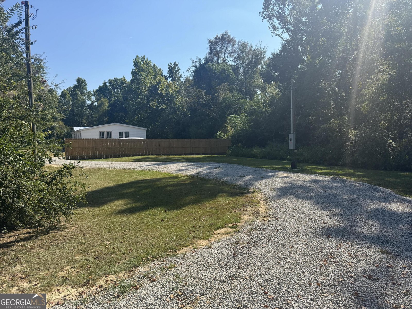 525 Horsefly Road Portal - 17