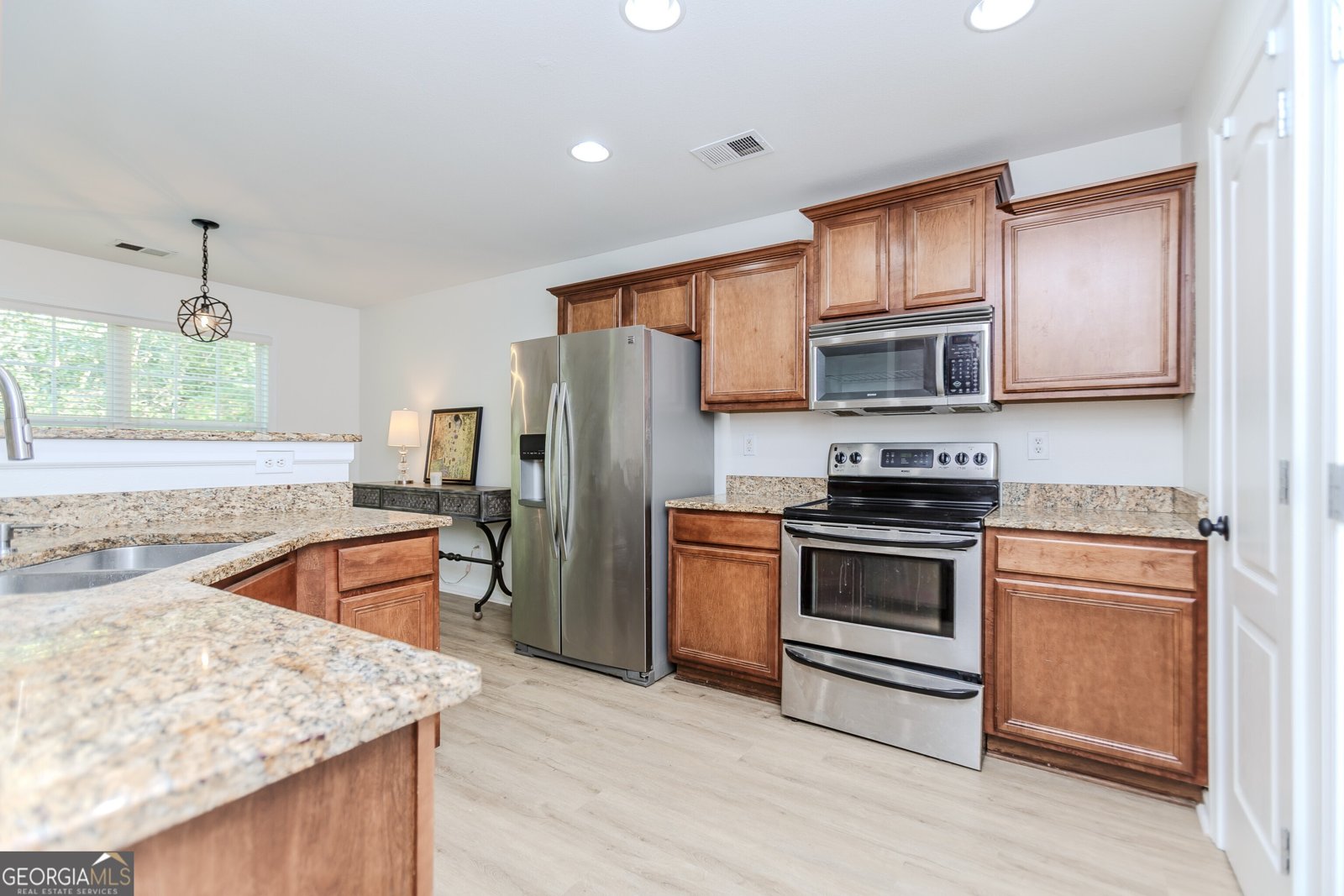 6895 White Walnut Way Braselton - 9