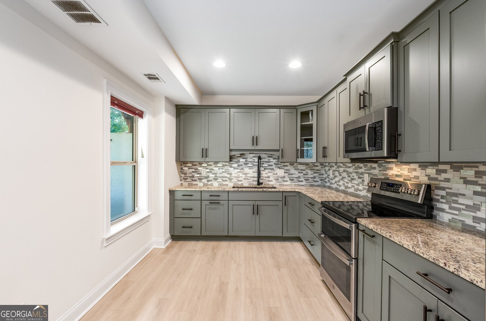310 Big Creek Way Alpharetta - 31