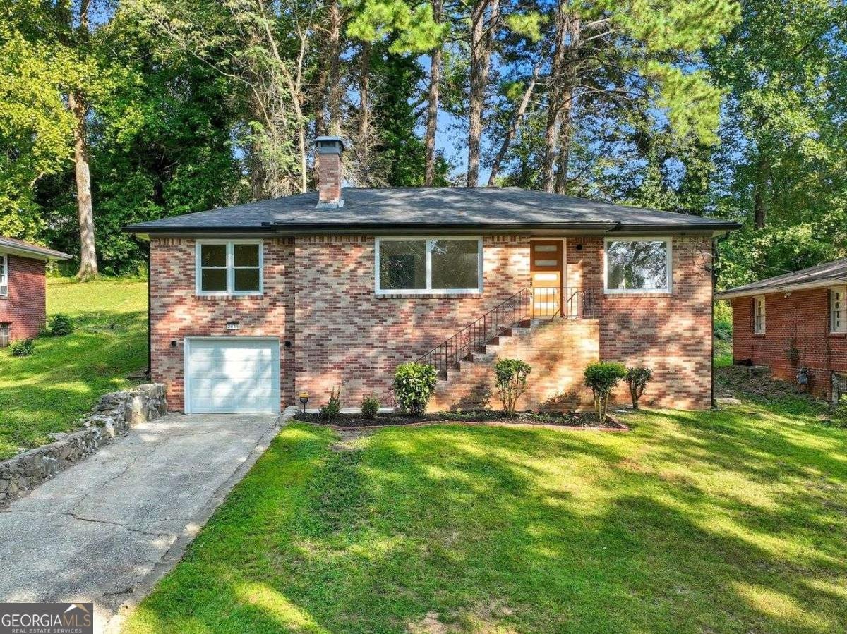 2885 Dale Creek Drive Atlanta - 1