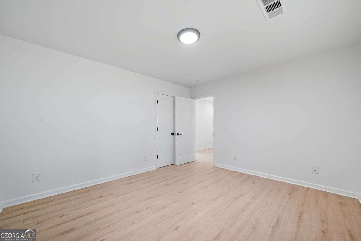 2885 Dale Creek Drive Atlanta - 25