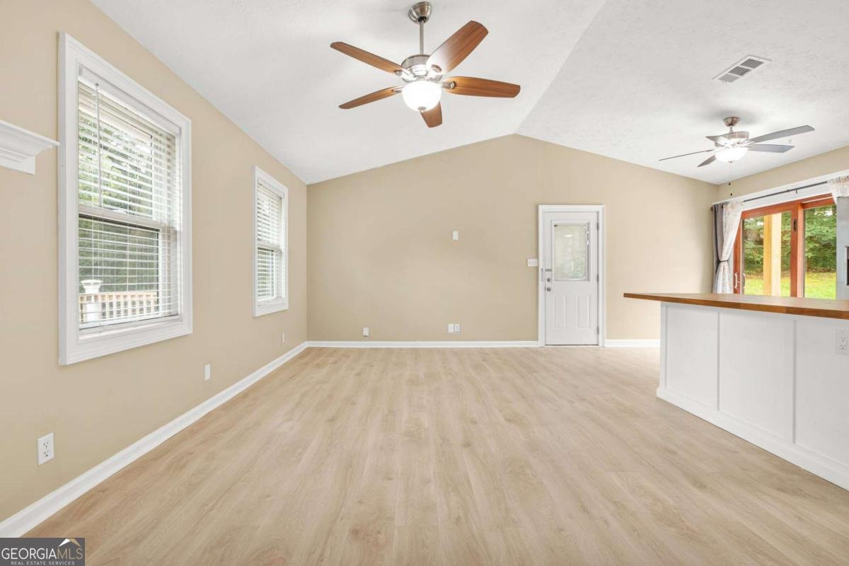 1007 Wayne Dr Snellville - 9