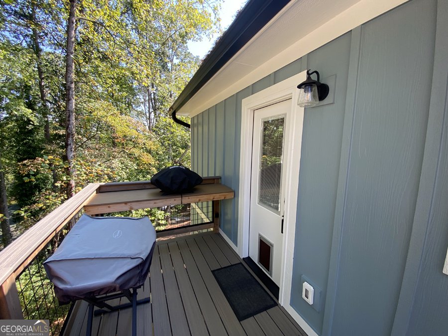 910 Knottywood Drive Lavonia - 24