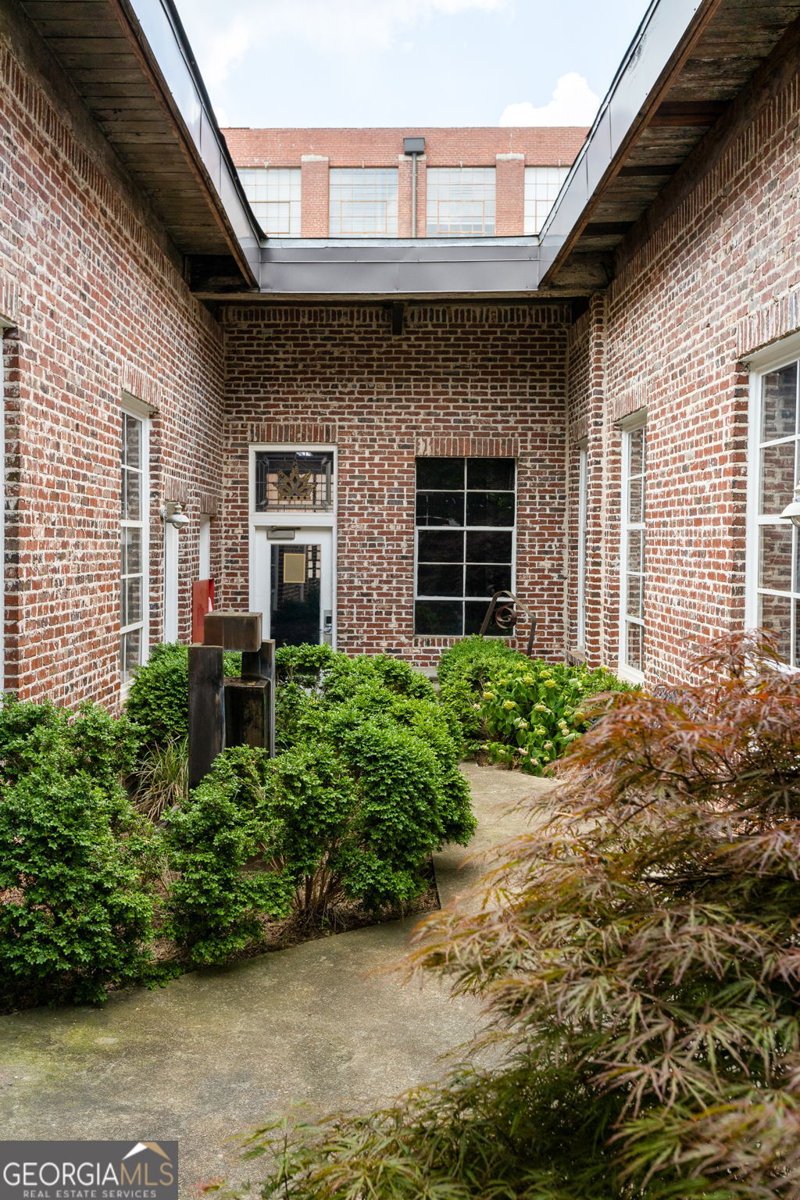 320 Martin Luther King Jr Drive Atlanta - 18