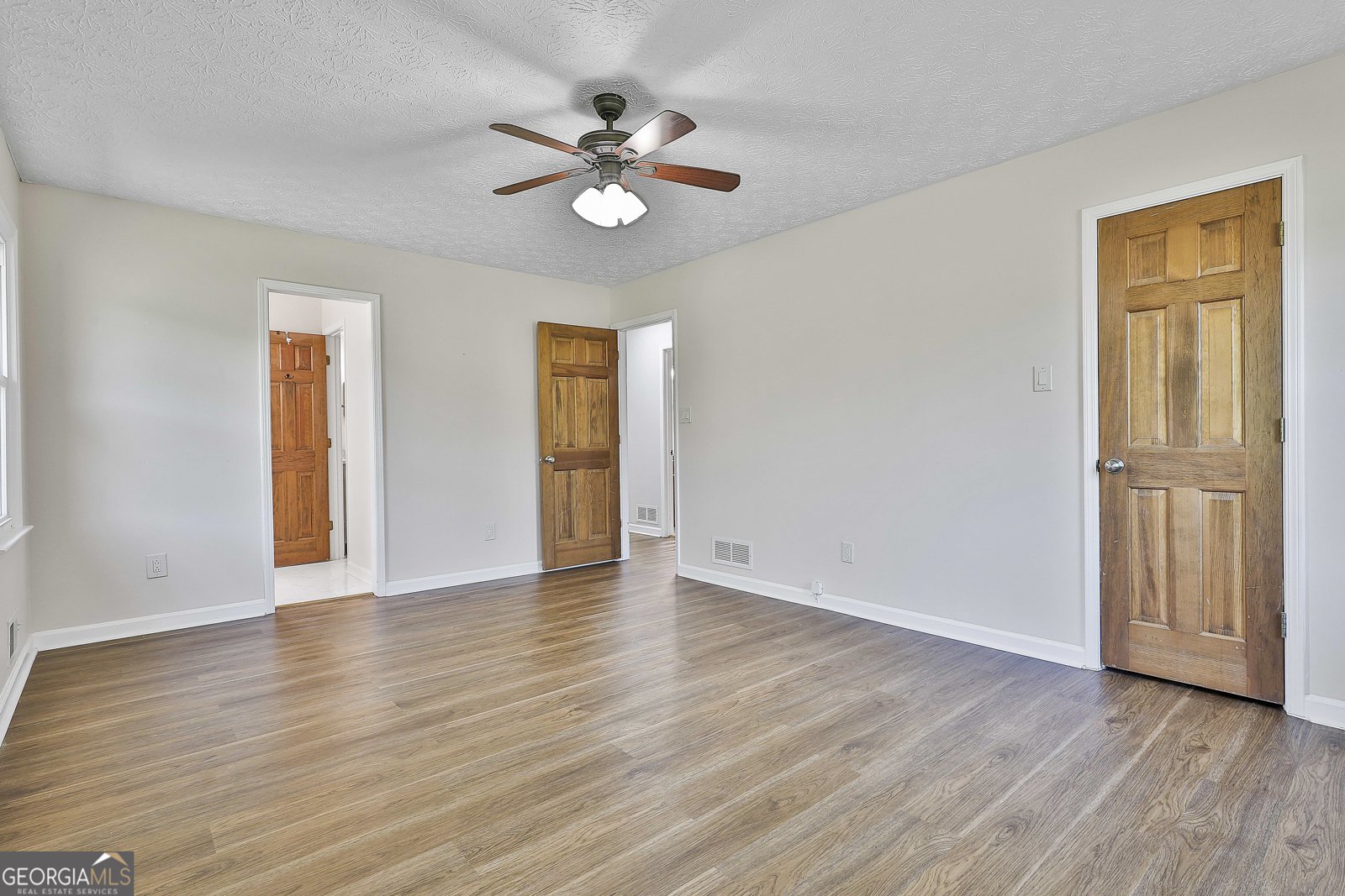 100 Cherokee Place Fayetteville - 23