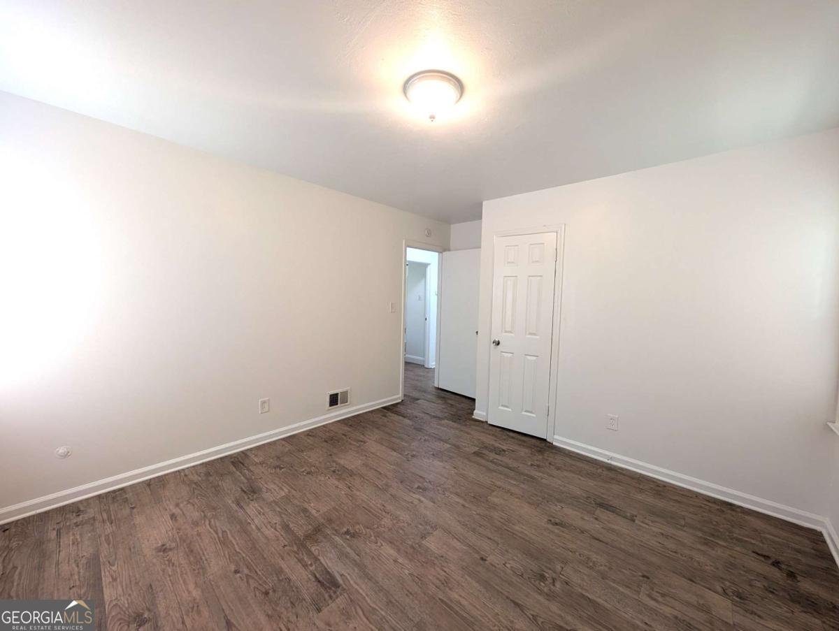 5243 Joan Of Arc Place Atlanta - 5