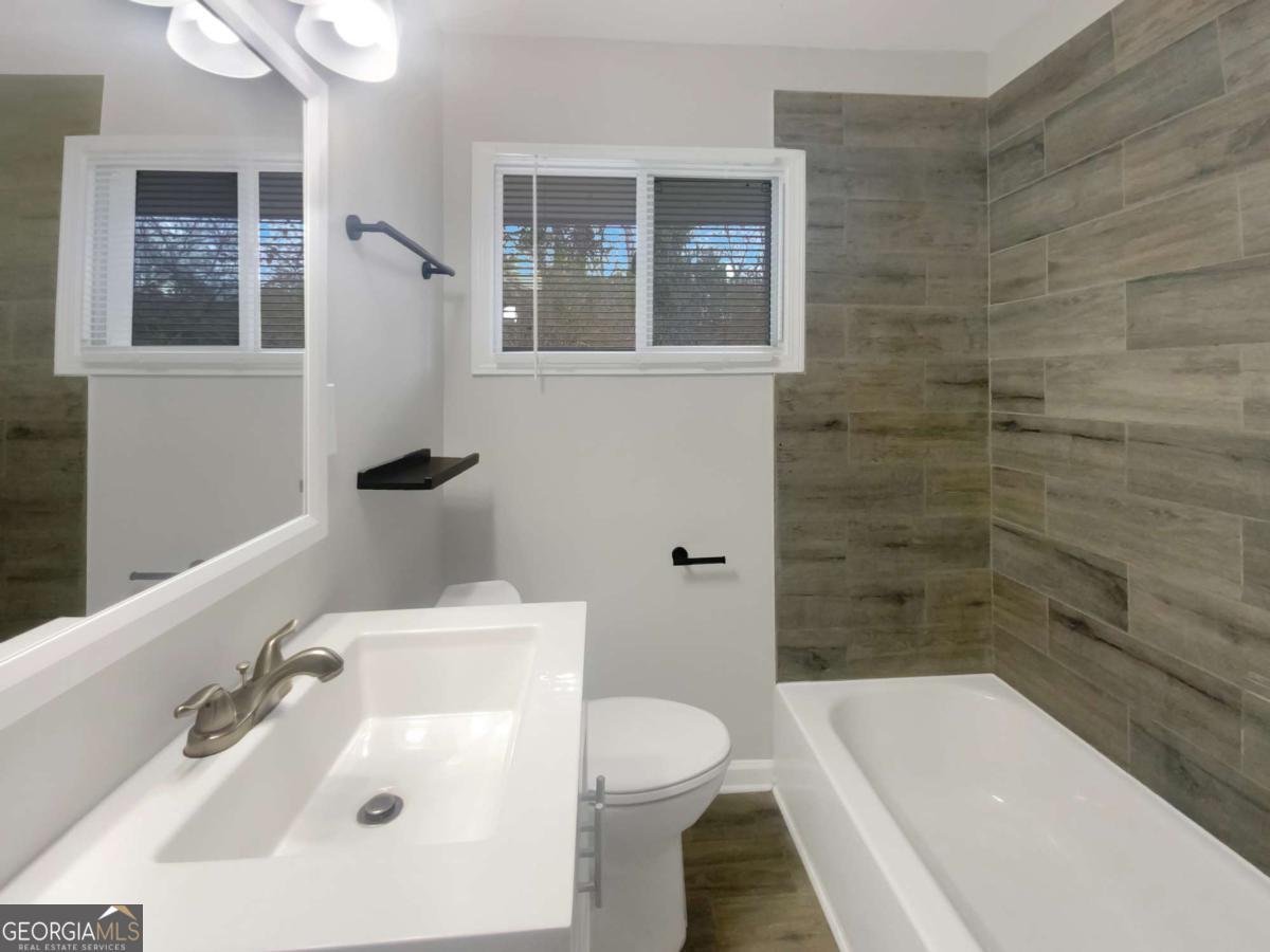 1819 Rosewood Road Decatur - 12