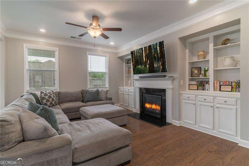 301 Cochin Drive Woodstock - 2