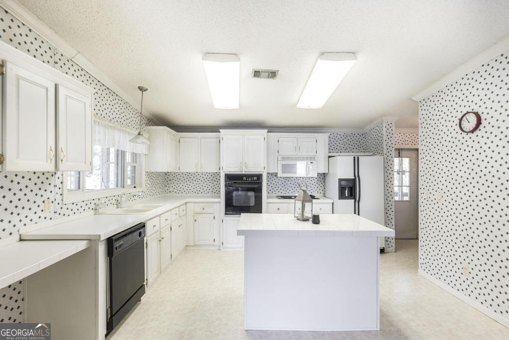 106 Coventry Manor Court Byron - 11