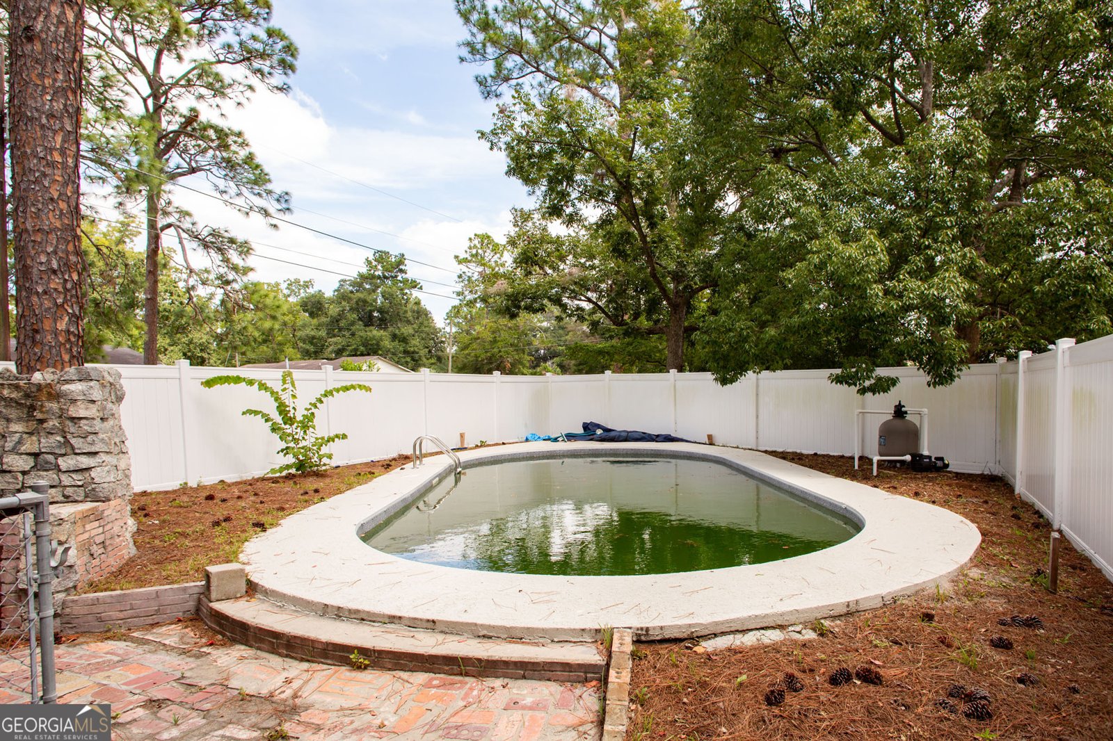 601 Community Drive Waycross - 24