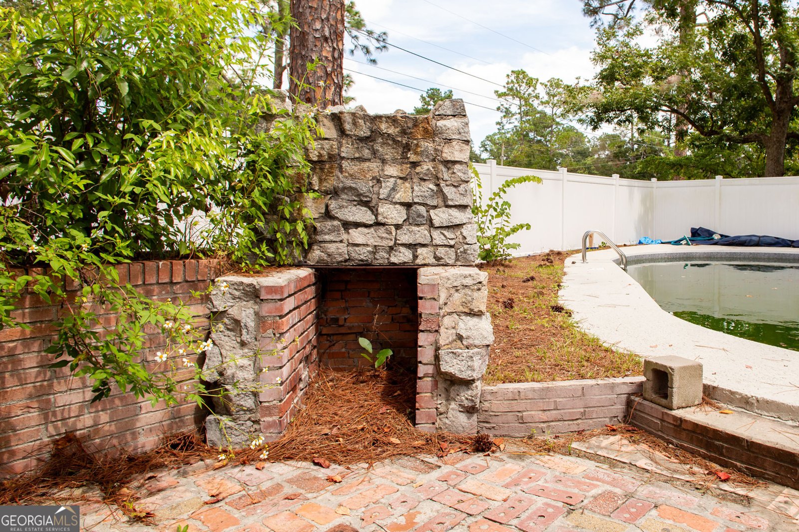 601 Community Drive Waycross - 25