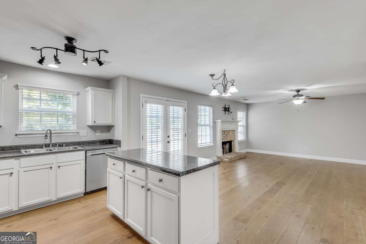 3675 Crescent Walk Lane Suwanee - 15