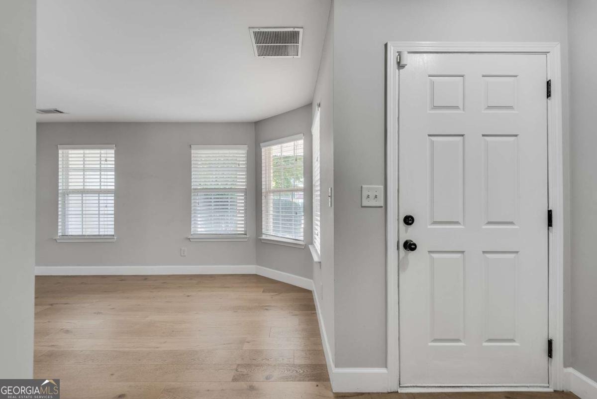 3675 Crescent Walk Lane Suwanee - 7